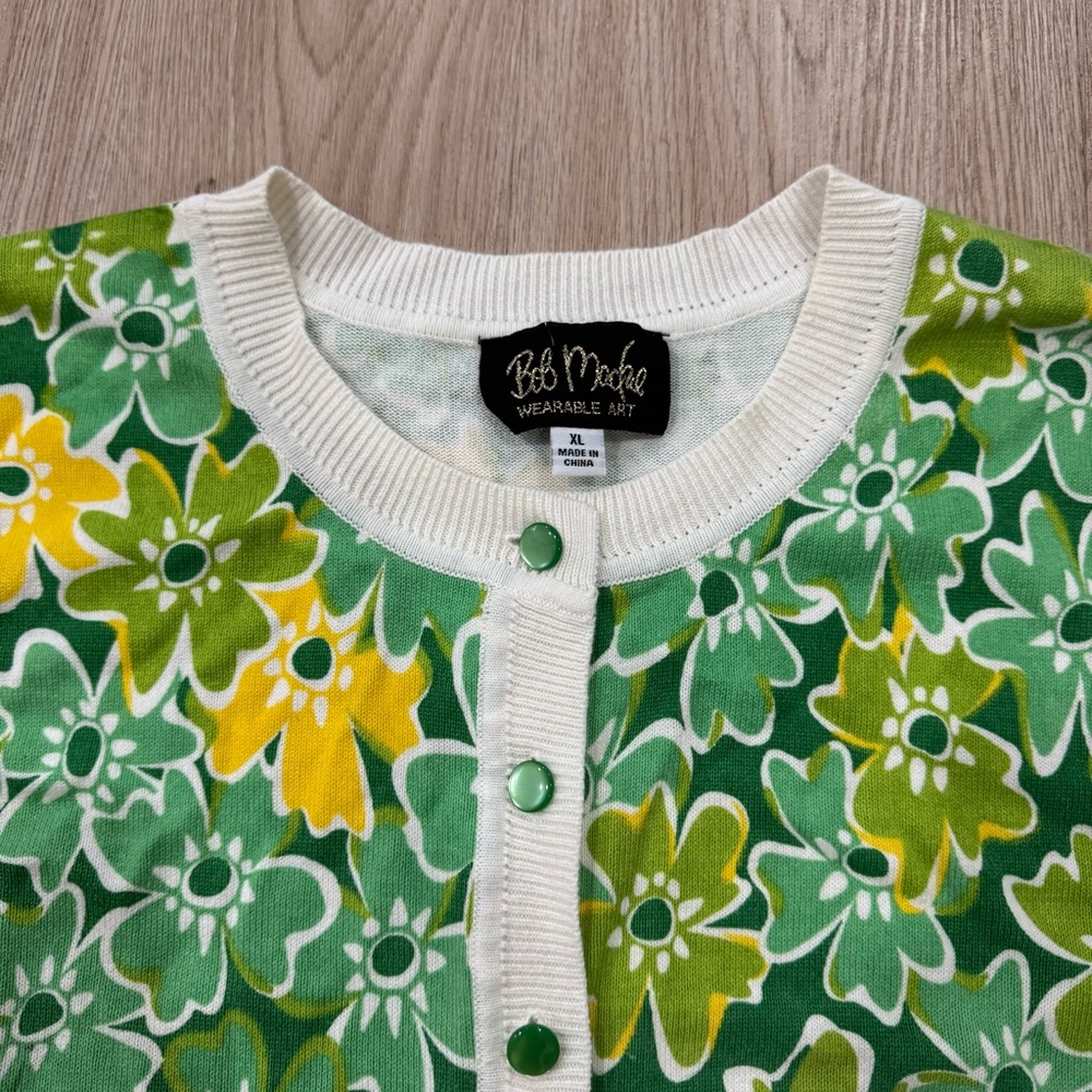 Bob Mackie Floral flower print short sleeve Cardigan - Picture 2 of 3